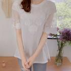 Round-neck Lace-panel T-shirt