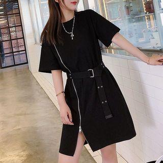 Short-sleeve Zip-up T-shirt With Belt