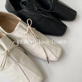 Lace-up Front Oxford Pumps