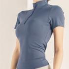 Short-sleeve Mock-neck Sports T-shirt