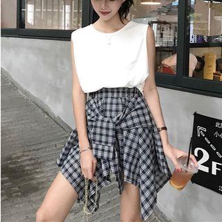 Crew-neck Tank Top / Plaid A-line Skirt