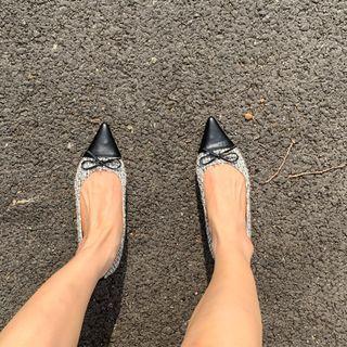 Pointy Toe-cap Tweed Flats