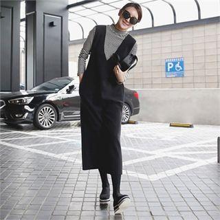 V-neck Wide-leg Jumper Pants