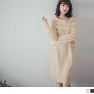 Off-shoulder Knitted Dress