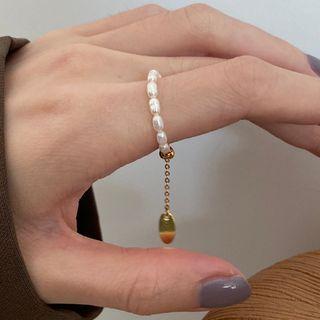 Pearl Ring E277 - White & Gold - One Size