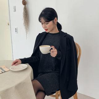 Crewneck Boxy-fit Knit Dress
