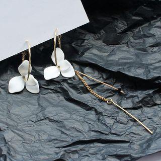 Non-matching Petal Dangle Earring