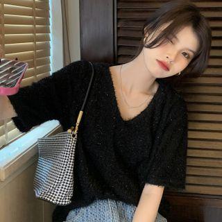 Short-sleeve V-neck Fluffy Top