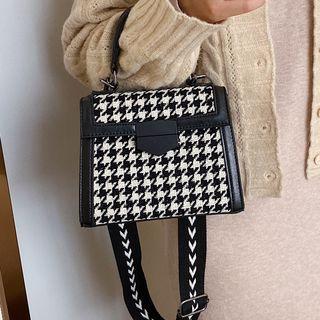 Printed Strap Hounstooth Crossbody Bag