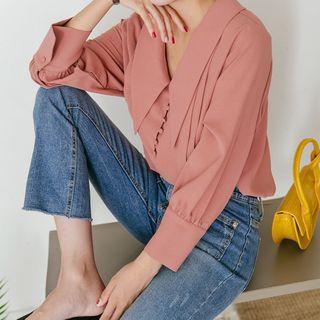 Plus Size Chelsea-collar Blouse