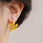 Flower Alloy Earring 1 Pair - Yellow & White - One Size