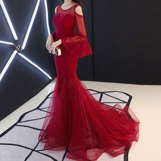 3/4-sleeve Cold Shoulder Mermaid Wedding Gown