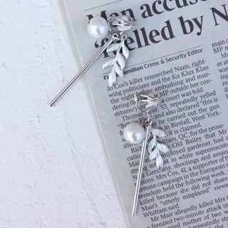 Faux Pearl Leaf & Bar Dangle Earring