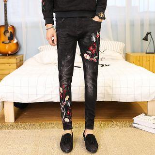 Flower Embroidered Slim-fit Jeans