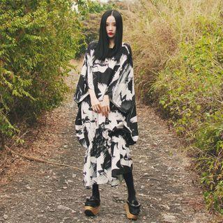 Wide-sleeve Print Midi Dress White & Black - One Size