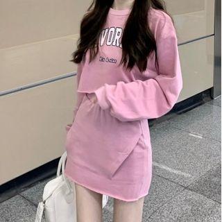 Cropped Lettering Print Sweatshirt / Mini Skirt