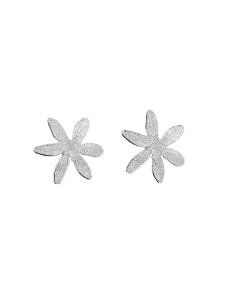 Himatsingka Flat Silver Flower Studs