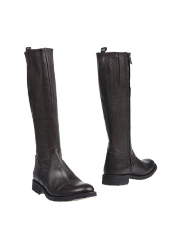 Angulus Boots