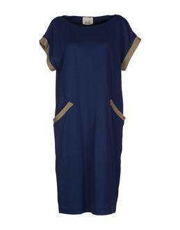 Niu' Knee-length Dresses