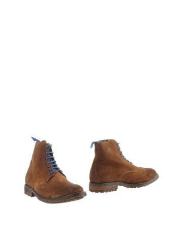 Bruce Ankle Boots