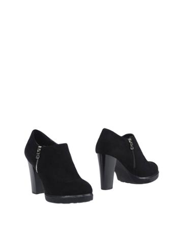 Solo Soprani Booties