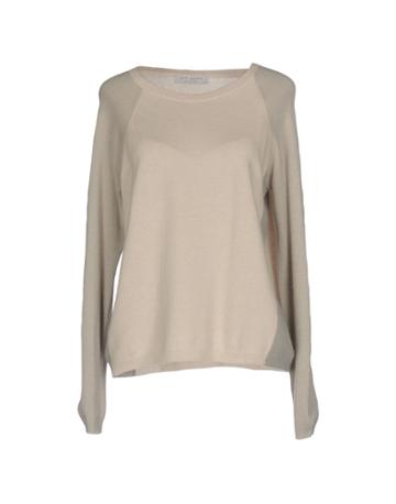 Bia Gho's Sweaters