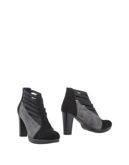 Cervone Ankle Boots