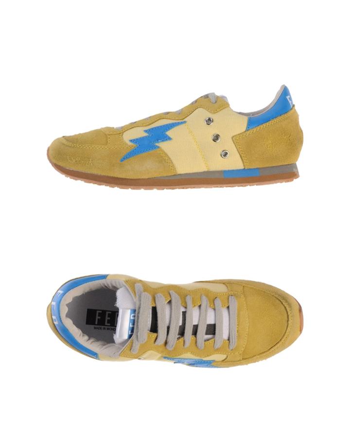 Fed Sneakers
