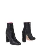 Oscar Tiye Ankle Boots