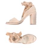Cherevichkiotvichki Sandals
