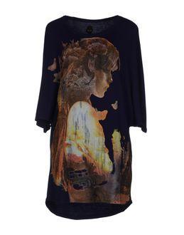 Nolita T-shirts