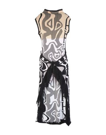 Had 3/4 Length Dresses