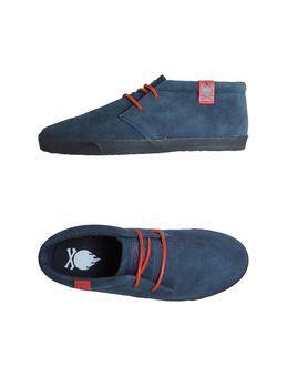 Bobbie Burns Sneakers