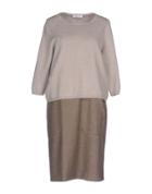 Tonet Knee-length Dresses