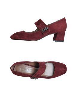 Lola Cruz Pumps