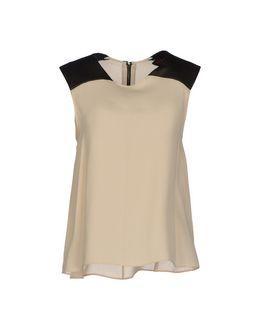 Alice And Olivia By Stacey Bendet T-shirts