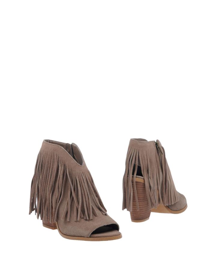 Steve Madden Booties