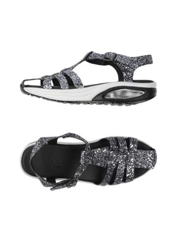 Gordon Sandals
