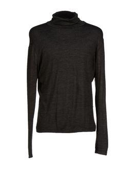 ,beaucoup Turtlenecks