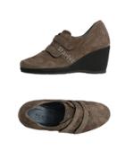Starlet Sneakers