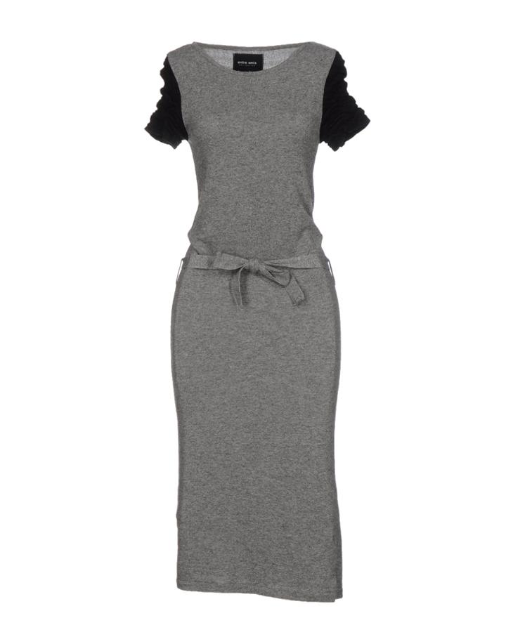 Entre Amis 3/4 Length Dresses