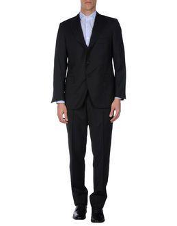 Orazio Luciano Suits