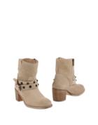 Ales A Ankle Boots