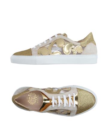 Catherine D  Medici Sneakers