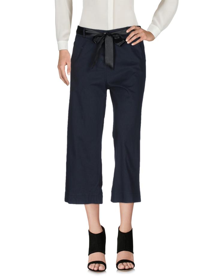 Ouvert Dimanche 3/4-length Shorts