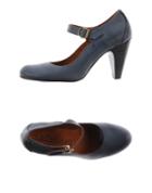 67 Sixtyseven Pumps