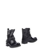 Way?&reg; Ankle Boots