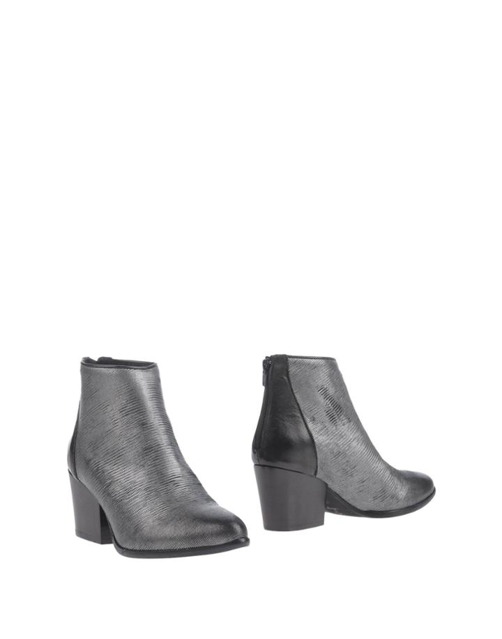 Metisse Ankle Boots