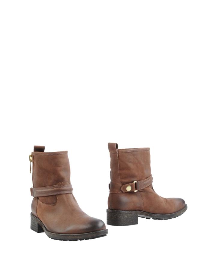 Madame Corinne Ankle Boots
