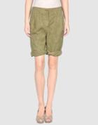 Gold Case Bermudas